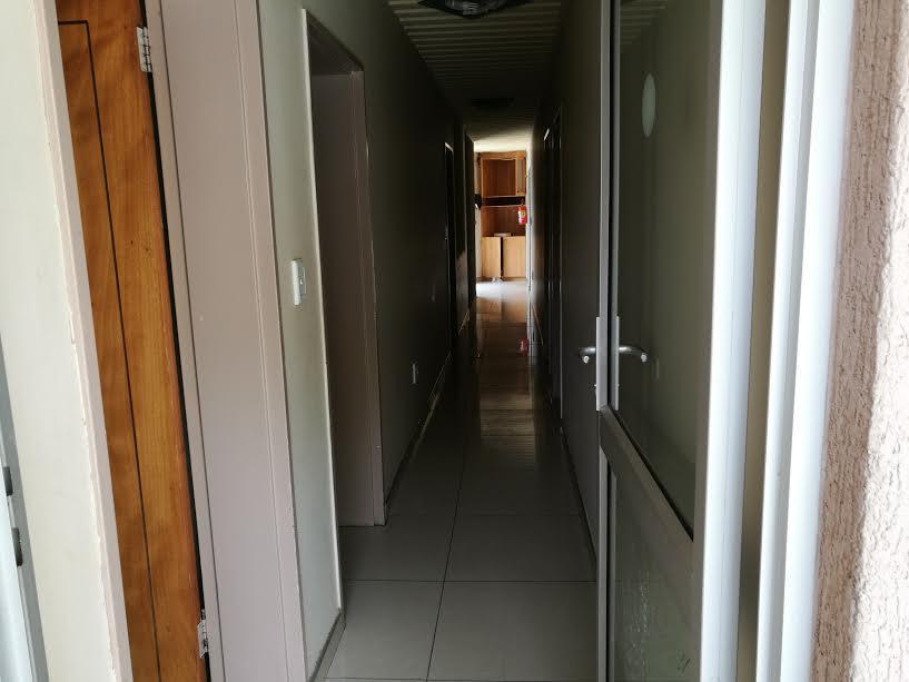 Pension Hotel Kamho Windhoek Bagian luar foto
